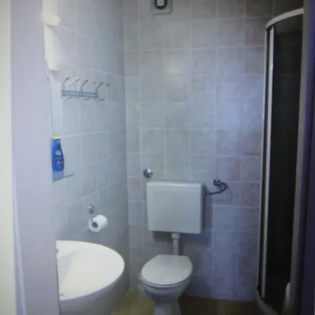 Leida 1 Apartament *