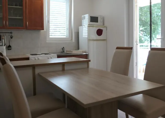 Leida 1 아파트 메덜린