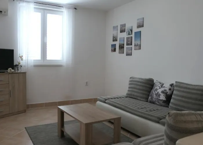 Leida 1 아파트 메덜린